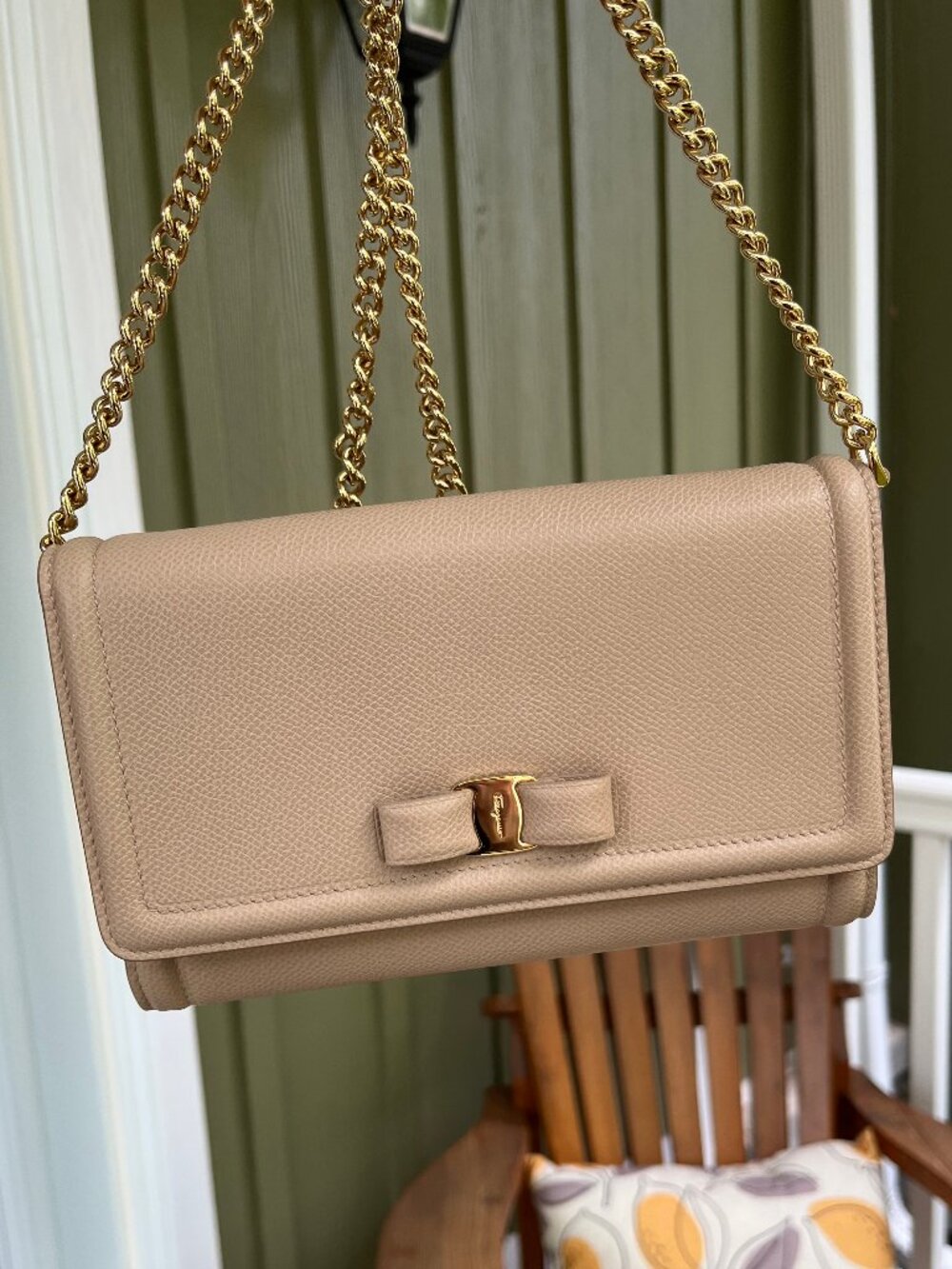 Salvatore Ferragamo Leather Bag with Vara Bow - Authentic